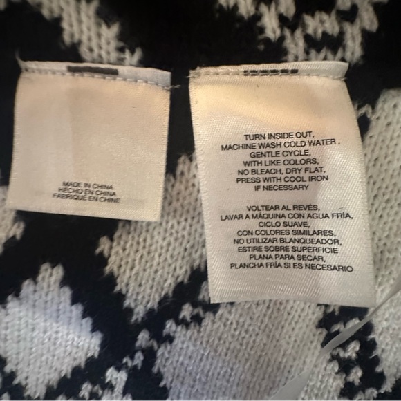 Anne Klein | NWT Soft Knit Cozy Zip Poncho - Size XL - Picture 8 of 13